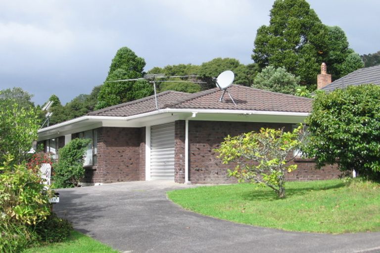 Photo of property in 174 Atkinson Road, Titirangi, Auckland, 0604