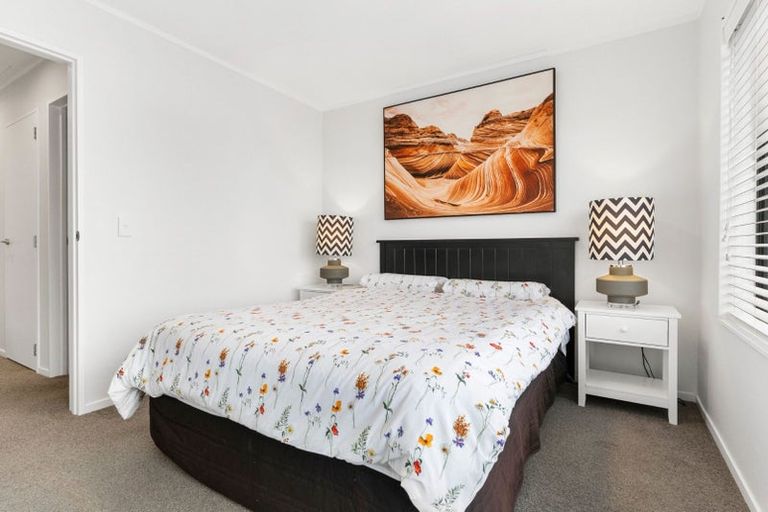 Photo of property in 83 Battalion Drive, Papakura, 2110