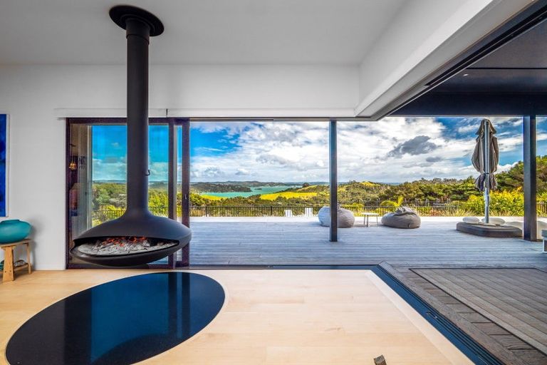 Photo of property in 58 Te Akau Drive, Russell, 0272