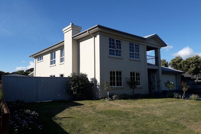 Photo of property in 42 Kinsella Crescent, Aidanfield, Christchurch, 8025
