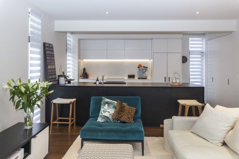 Photo of property in 26a Peterborough Street, Christchurch Central, Christchurch, 8013