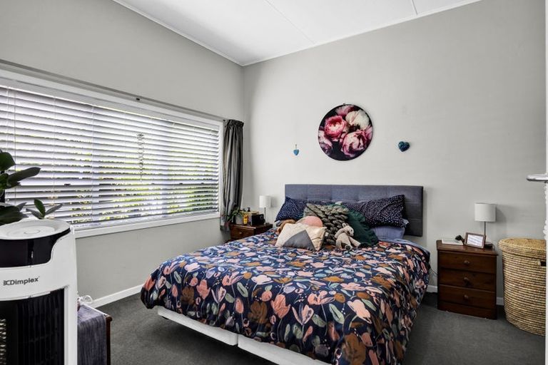 Photo of property in 22 Mahoe Street, Inglewood, 4330