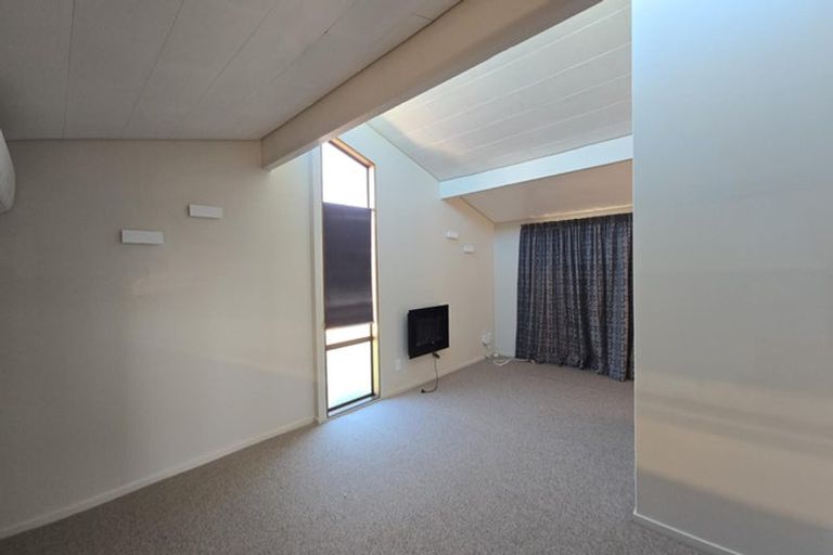 Photo of property in 19 Charles Street, Westshore, Napier, 4110