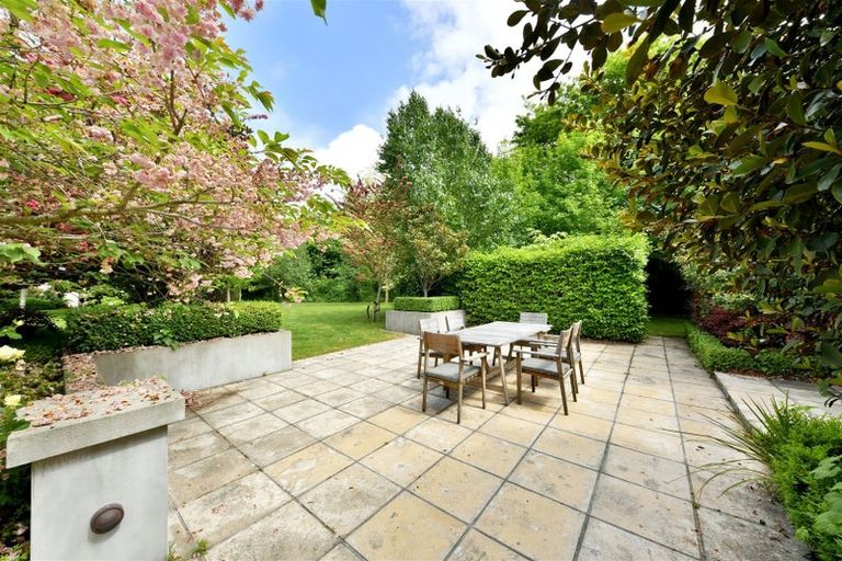 Photo of property in 5 Golden Elm Lane, Upper Riccarton, Christchurch, 8041