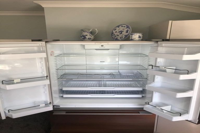 Photo of property in 26b Seddon Street, Waikanae, 5036