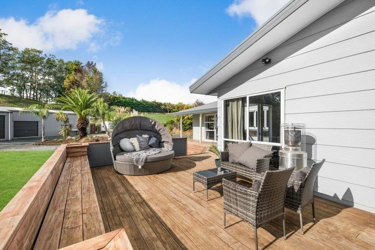 Photo of property in 15 Pitt Road, Runciman, Drury, 2578