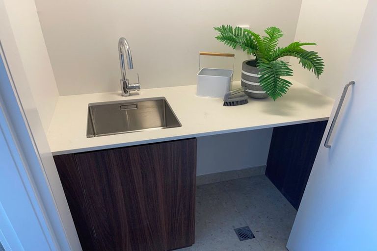 Photo of property in 1/149 Onepu Road, Lyall Bay, Wellington, 6022