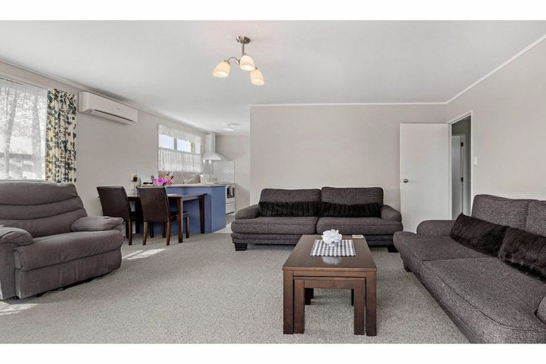 Photo of property in 8a Bradley Place, Nawton, Hamilton, 3200