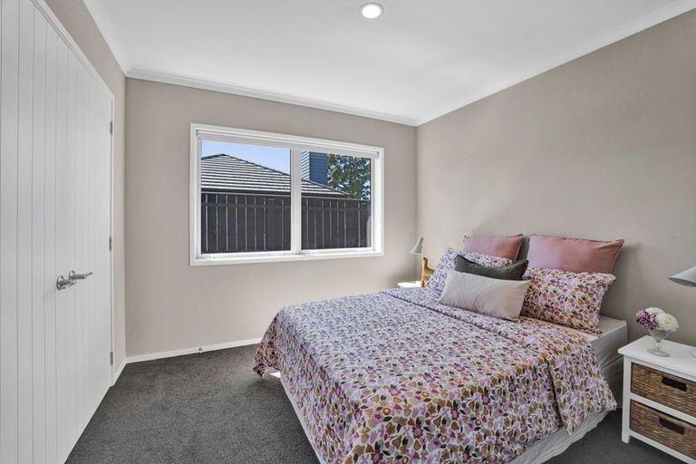 Photo of property in 13 Cooke Farm Grove, Waiwhakaiho, New Plymouth, 4312