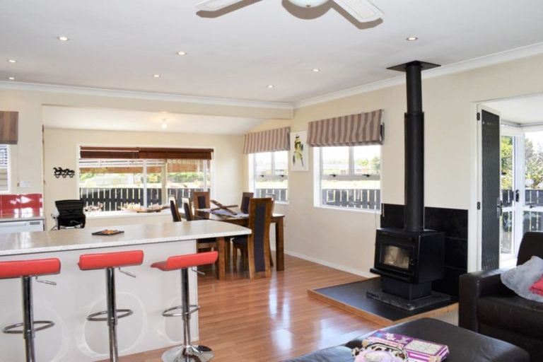 Photo of property in 26 Waerenga Road, Otaki, 5512