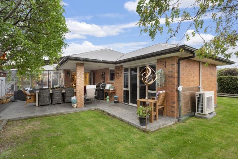 Photo of property in 23 Kura Place, Mosgiel, 9024