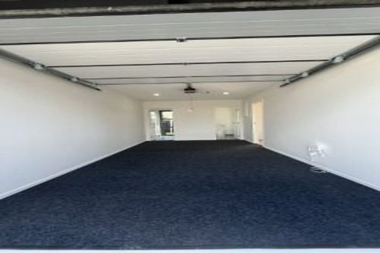 Photo of property in 28d Greenmeadows Avenue, Manurewa East, Auckland, 2102