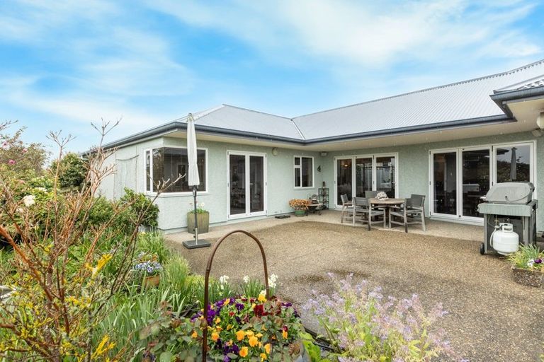 Photo of property in 12 Fairview Place, Havelock North, 4130