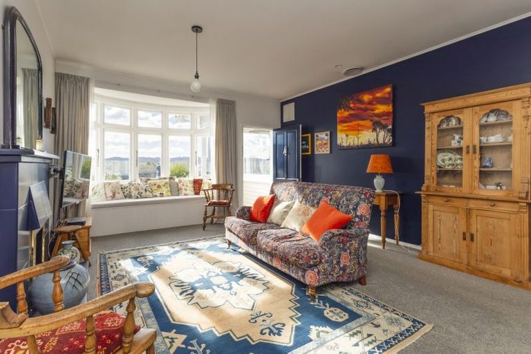 Photo of property in 7 Marine Parade, Eastbourne, Lower Hutt, 5013