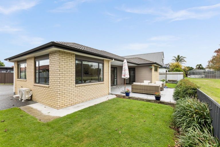 Photo of property in 15a Moeller Street, Taradale, Napier, 4112