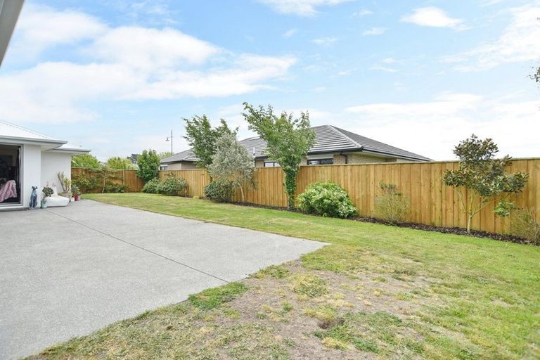 Photo of property in 16 Nga Tupuna Street, Pegasus, 7612