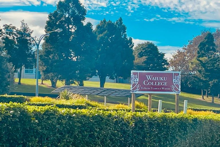 Photo of property in 45a Constable Road, Waiuku, 2123