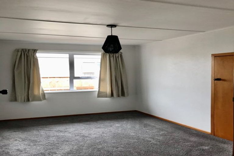 Photo of property in 8 Austin Place, Awapuni, Palmerston North, 4412