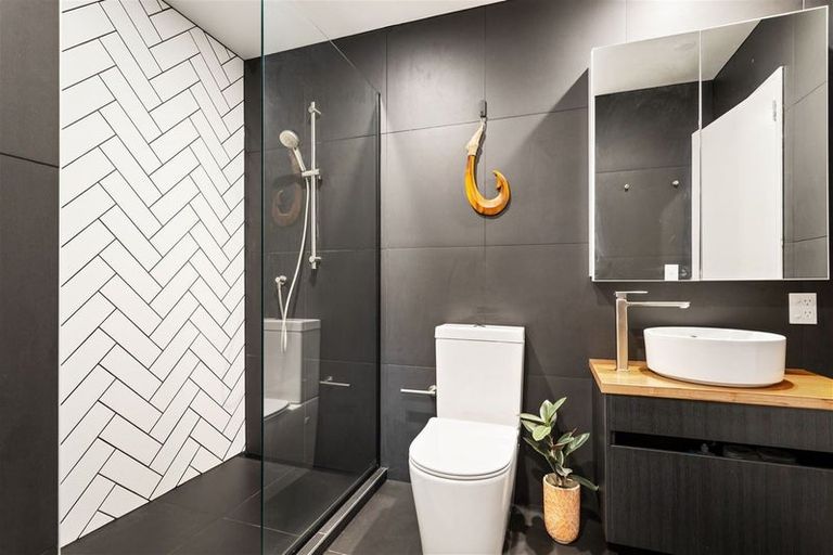 Photo of property in 3/165 Hobsonville Point Road, Hobsonville, Auckland, 0616