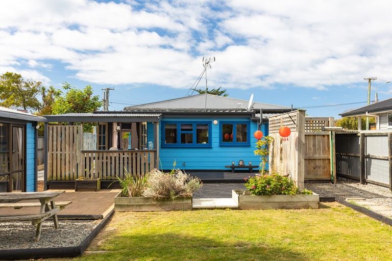Photo of property in 262 Estuary Road, South New Brighton, Christchurch, 8062