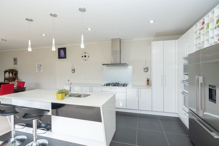 Photo of property in 6 Northbrook Glen, Flagstaff, Hamilton, 3210