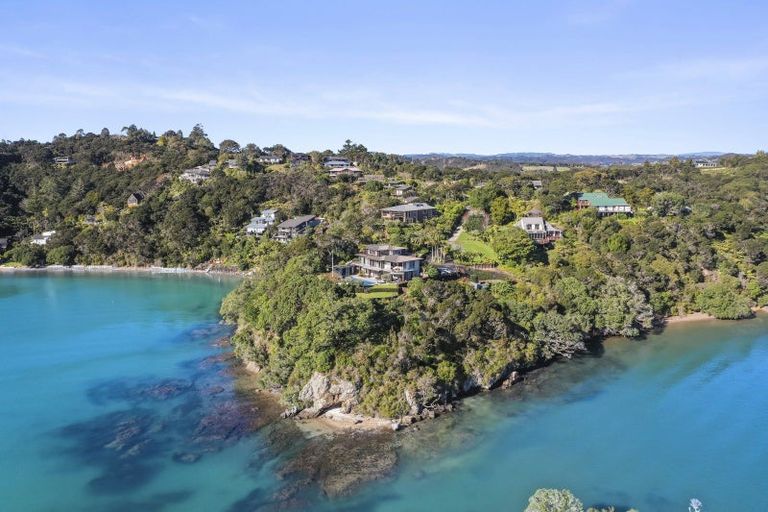 Photo of property in 18b Kaha Place, Russell, 0272