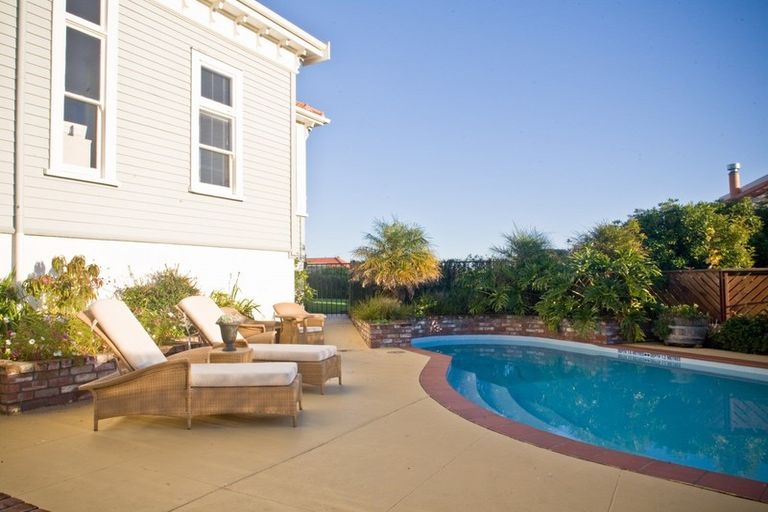 Photo of property in Mchardy Homestead, 11 Bracken Street, Hospital Hill, Napier, 4110