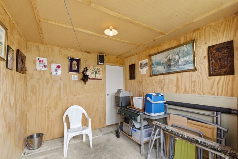 Photo of property in 172 Roslyn Road, Levin, 5510