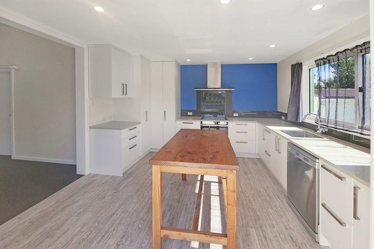 Photo of property in 20 Church Road, Taradale, Napier, 4112