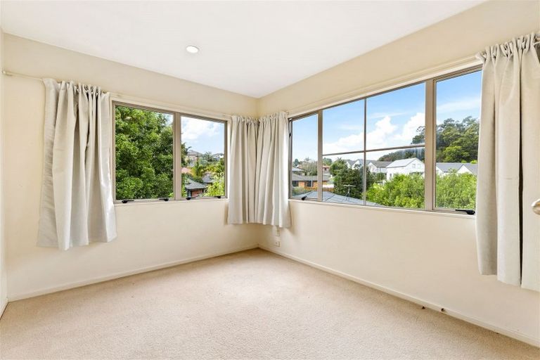 Photo of property in 3/6 Nimstedt Avenue, Oteha, Auckland, 0632