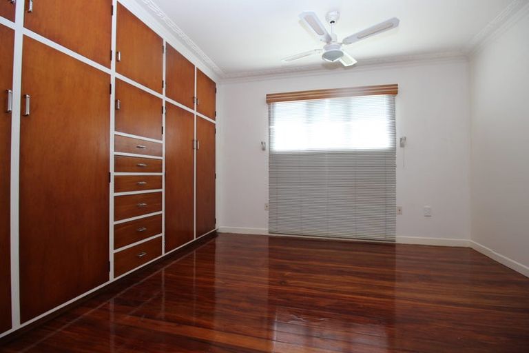 Photo of property in 1 Scott Avenue, Mangere Bridge, Auckland, 2022