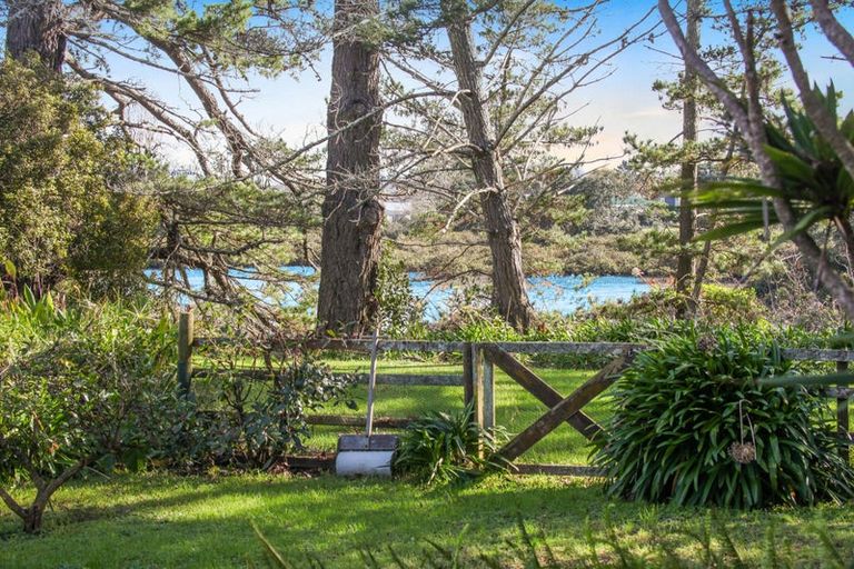 Photo of property in 36 Pandora Place, Pakuranga, Auckland, 2010