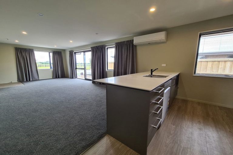 Photo of property in 60 Broadway Parade, Rolleston, 7615