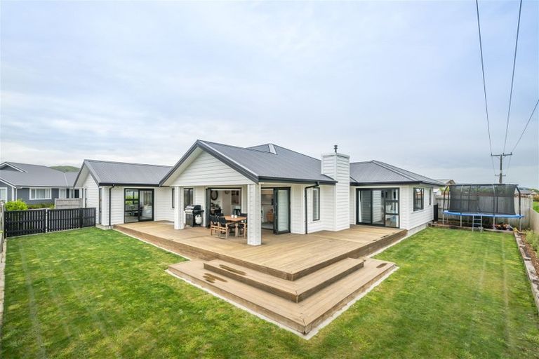 Photo of property in 21 Silicon Way, Fitzherbert, Palmerston North, 4410