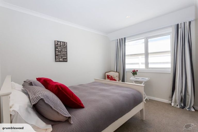 Photo of property in 183 Main Street, Greytown, 5712