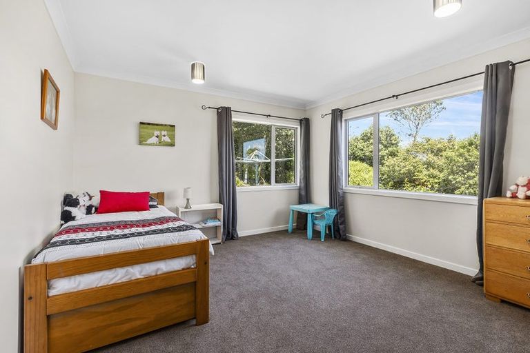 Photo of property in 7 Montserrat Place, Grenada Village, Wellington, 6037