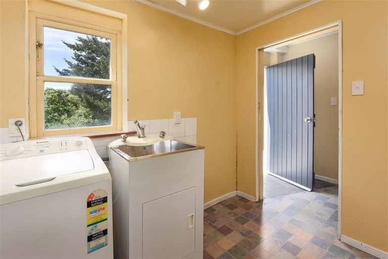 Photo of property in 8 Holyrood Avenue, Wakari, Dunedin, 9010