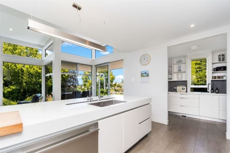 Photo of property in 133 Lake Crescent, Hamilton Lake, Hamilton, 3204