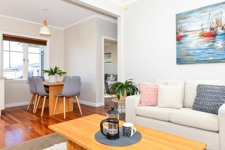 Photo of property in 20 Odette Street, Bader, Hamilton, 3206