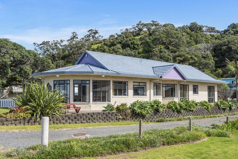 Photo of property in 191 Oakura Road, Oakura, Hikurangi, 0184