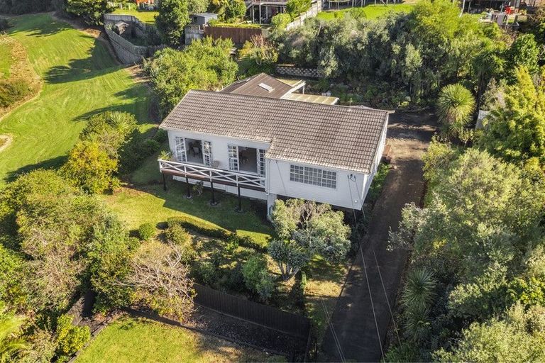 Photo of property in 9 Pah Road, Cockle Bay, Auckland, 2014