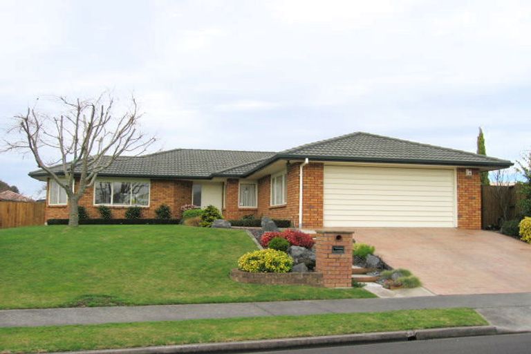Photo of property in 4 Maahutaupeke Place, St Andrews, Hamilton, 3200