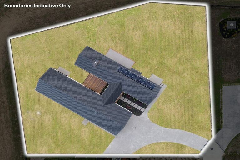 Photo of property in 35 Mike Smith Drive, Cambridge, 3434