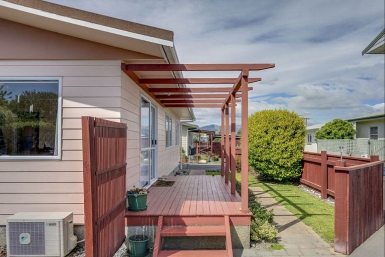 Photo of property in 1/18a Parkers Road, Tahunanui, Nelson, 7011