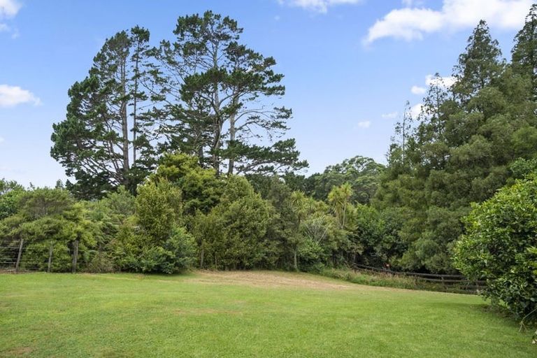 Photo of property in 309 Kahikatea Flat Road, Waitoki, Kaukapakapa, 0871