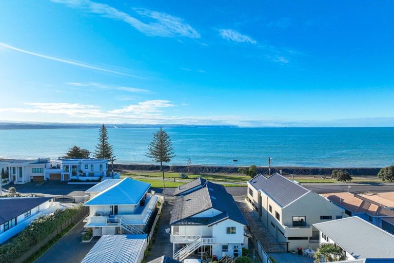 Photo of property in 36 Charles Street, Westshore, Napier, 4110