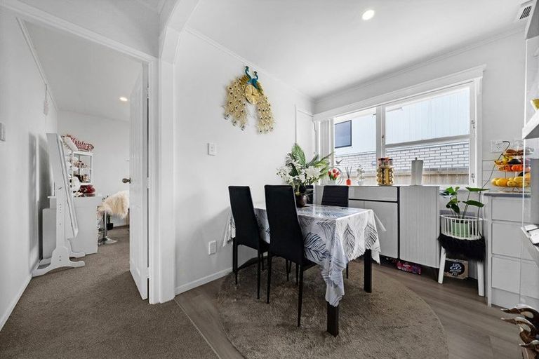Photo of property in 25b Flat Bush Road, Otara, Auckland, 2023