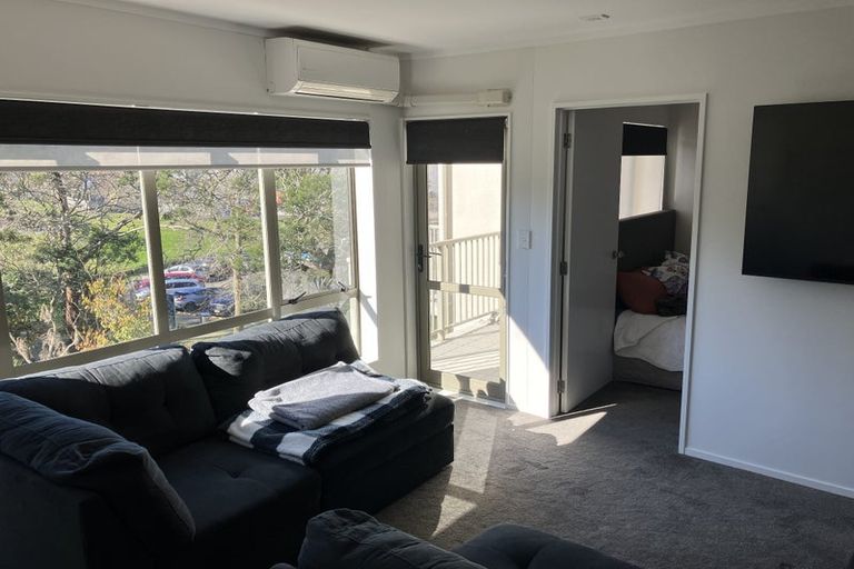Photo of property in The Haven, 15/120 Beach Haven Road, Beach Haven, Auckland, 0626