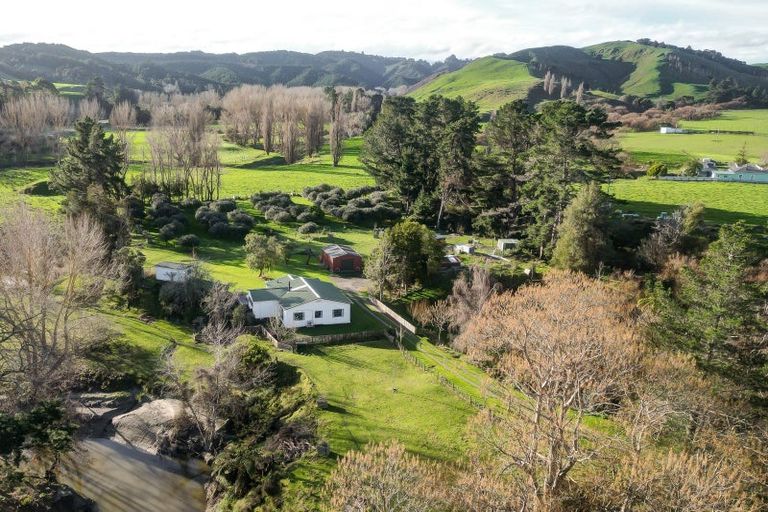Photo of property in 57 Makirikiri Valley Road, Upokongaro, Whanganui, 4575