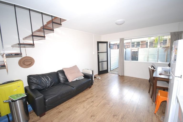 Photo of property in 1/6 Patterson Street, Sandringham, Auckland, 1041